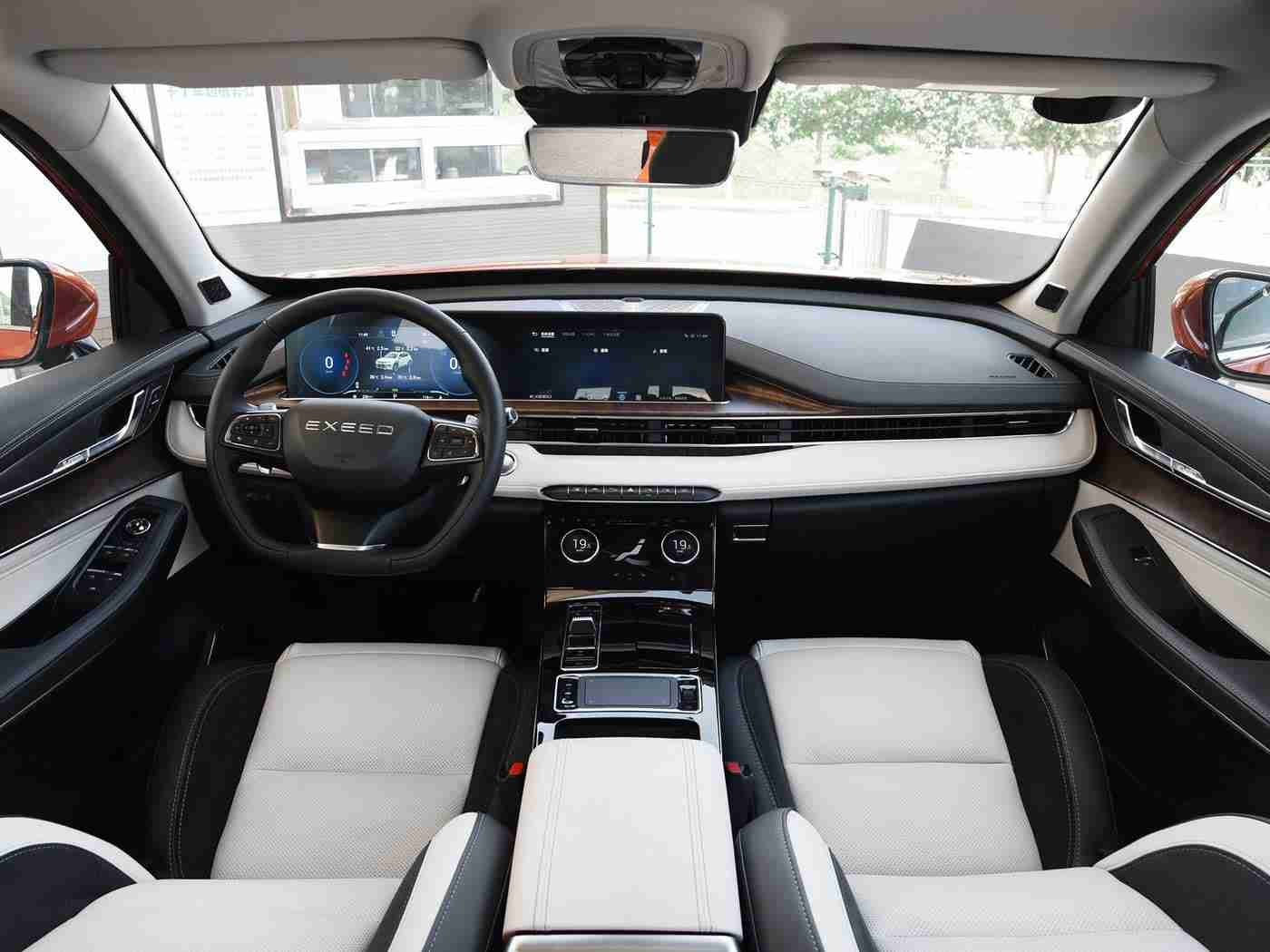 黄色软件app下载3.0.3免费装妆2025:2025汽车改色新趋势,虚拟试色技术助力个性焕装-4