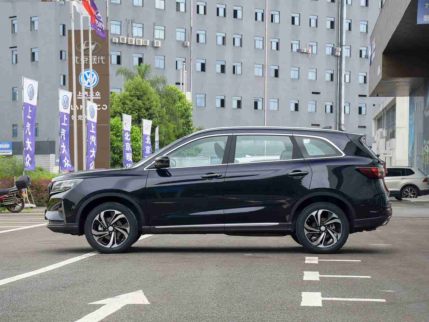 《时间静止学院》1-4顺序,新能源汽车四杰，魅力续航，未来出行新风尚-1