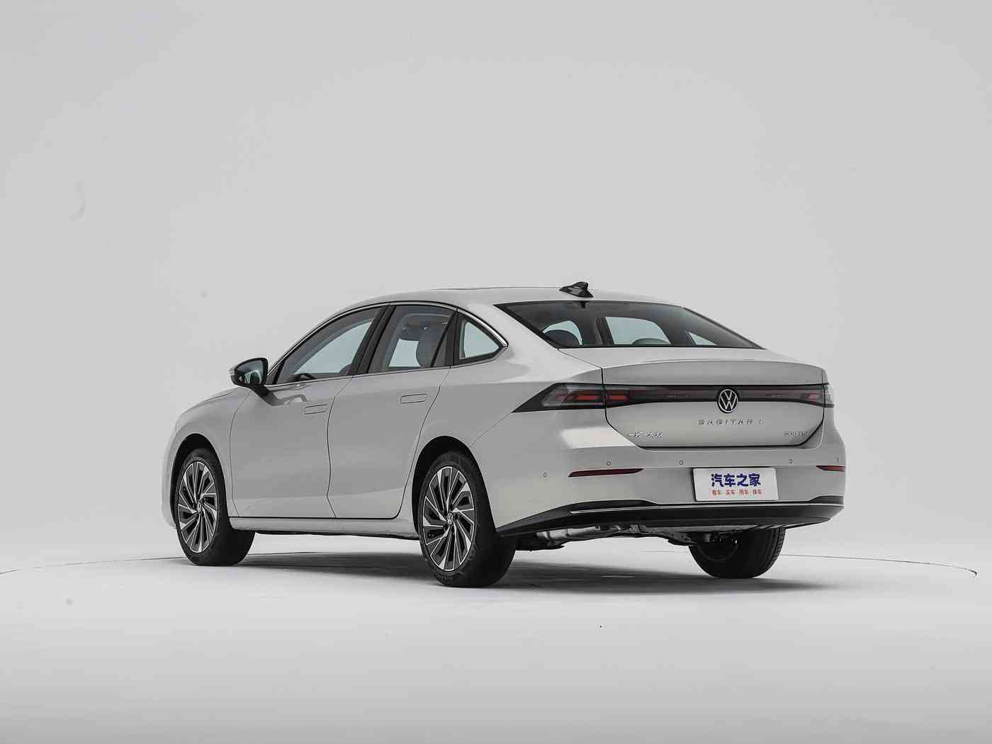 红桃38.47 隐藏人口：小众性能车市场崛起，实测性能提升近四成引关注-2