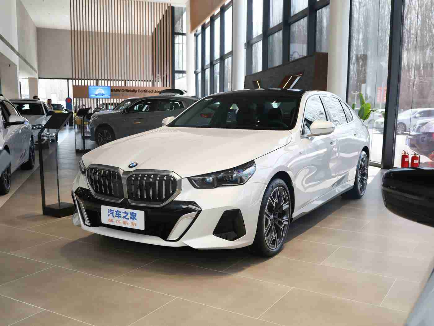 黄色软件app下载3.0.3oppo装妆2023漫画：2023汽车智能化新趋势，软件升级与个性改装全解析-4