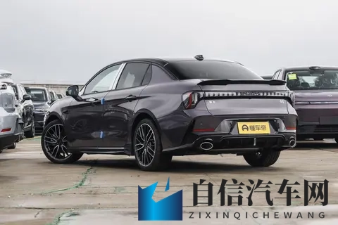 领克03 2026款 20TD AT Ultra：性能与智能兼备的紧凑型轿车-3