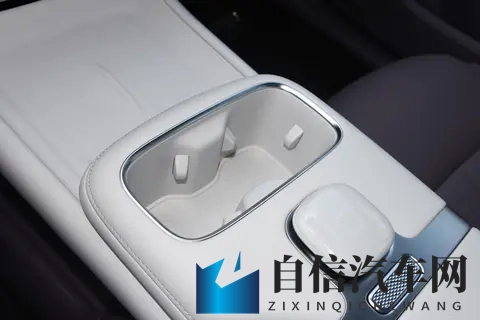 吉利银河V900亮相，换增程式动力，这下能降价了吗？-1