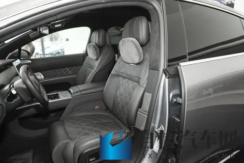 蔚来ET9购车手册：哪一版本更值得买？理性对待配置差异-2