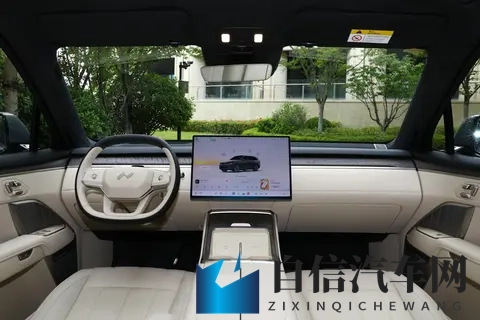 家庭 SUV 怎么选？对比大五座、大三排，乐道 L90 成绕不开的选择​-3