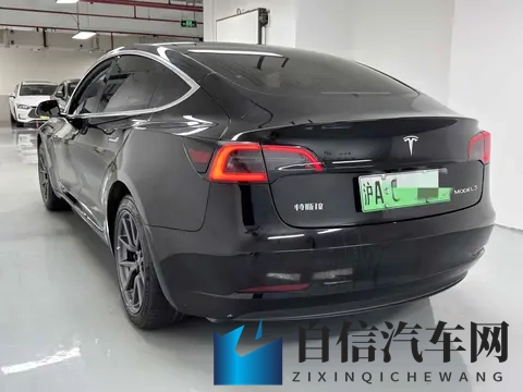 开了4年，10万出头，Model3代步通勤真香？-1