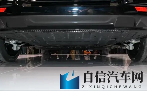 旗舰配置下放！零跑Lafa5预售，8295芯片+19寸轮圈，仅1058万起-2