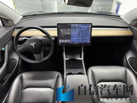 开了4年，10万出头，Model3代步通勤真香？-2