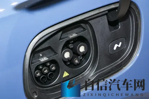 蔚来乐道L60四驱版,续航707km,四驱+无框车门,家用真香!-1