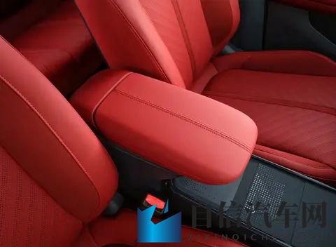 领克Z20曜红版官图!中控台_方向盘_座椅均为红色,广州车展上市-1