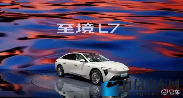 被按摩师从后面滑进去了：按摩师巧妙从后入室，享受专业呵护-1