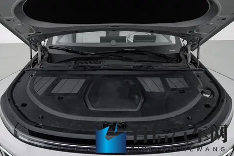 全能出行伴侣!2025 款星纪元 ET 增程版四驱至臻尊享解读-3