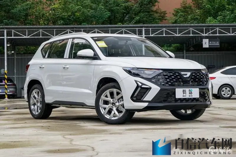 亲妺妺洗澡时伸进她的内裤里：妹妹洗澡时手伸进了她的裤子-1