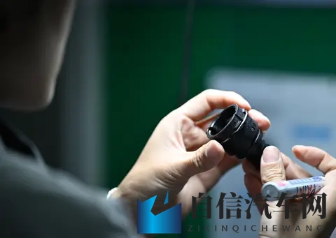 欧美7777:豪华巨兽驾临,揭秘新一代豪车传奇-2