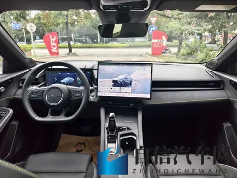 领克03准新车，紫色战衣，圆你赛道梦！-1