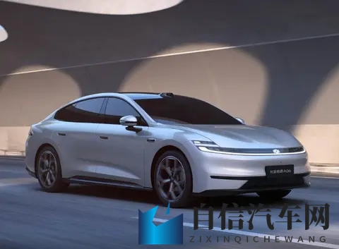 产品力、价值感均越级,长安启源A06 1099万起售-2