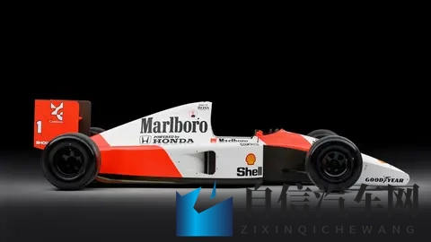 男生将困困放到女生困困里面：汽车“同名”误停引热议，停车规则引思考-3