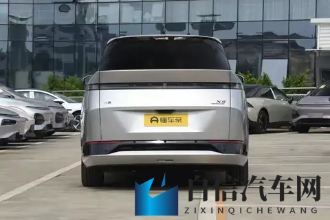 科幻感拉满！2025款小鹏X9纯电版实车曝光，740km续航+无图NOA-2