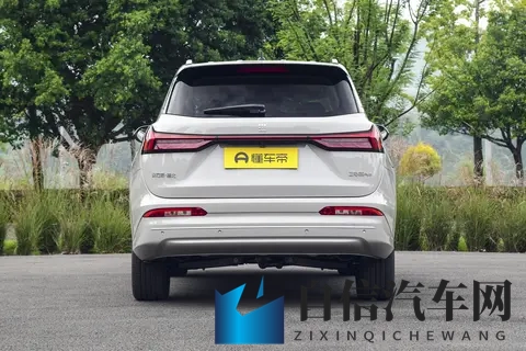 12万级插混SUV也能配全时四驱?蓝电E5 PLUS 2026款Ultra真有这么香-3