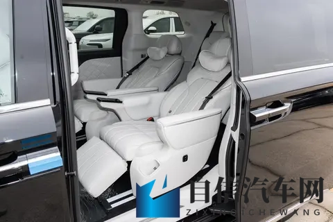 国产MPV的崛起!26款岚图梦想家,一整天深度体验,终于摸懂门道-3