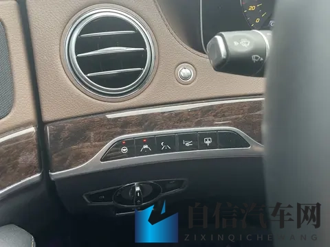 东北少妇大叫高潮XXXⅩ传媒：汽车命名惊爆眼球，神秘车型性能揭秘-3