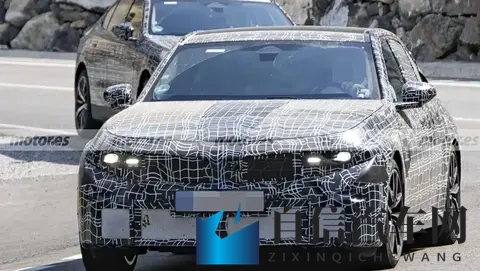 全新一代宝马3系效果图曝光！网友：除了车标，其他都变了-3