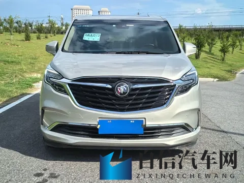 伦理年轻漂亮的岳 与快递：汽车新宠来袭：解析爆款车型魅力特点-3