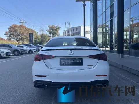 24年10月上牌奔驰C级，准新一手车，28万不到体验豪华质感！-2