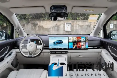 2026款岚图梦想家 PHEV：家用商用都合适，细节里藏着温度-2