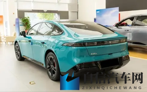 更时尚更激进，东风奕派eπ007+该有的全都有，预售1499万起-3