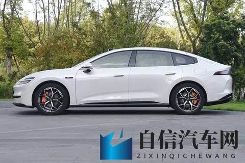 爆款进阶！享界S9双车战略成型，直指BBA腹地！-1