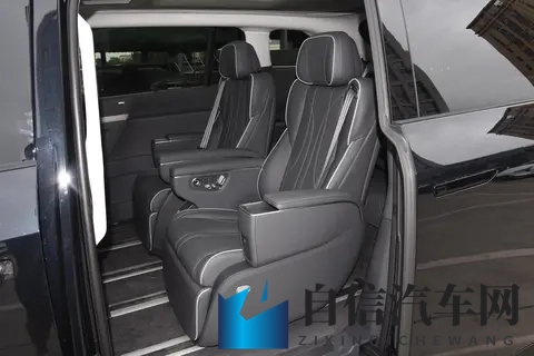 2025 款小鹏 X9 纯电版实车曝光!无图智驾,MPV 也能好开?-1