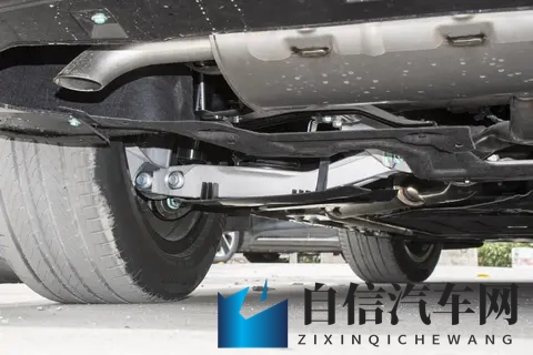 试驾2025款星纪元ET增程Pro高速辅助驾驶版：1898万享受豪华出行-1