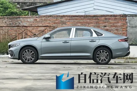 吉利星瑞的产品力有多硬？15T东方曜哪个版本值得入手？-1