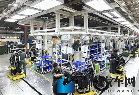 涩色网：新能源汽车销量翻倍，技术突破，市场前景广阔-3