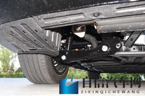 务实家庭的智慧之选：深度体验长安启源A06 510Pro-1