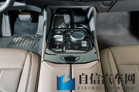 美女脱光APP:美丽女性专用,隐私安全社交平台-3