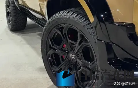 丰田普拉多被改装队整了,沙漠黄新车能玩越野又时尚,车主坐不住了-3