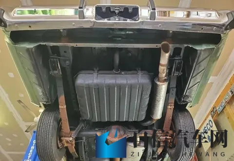 克莱斯勒Newpor停了四十八年卖一万多美元 开不开反而纠结成了大事-2