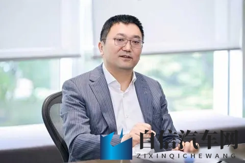 奔驰朋友圈全变红 百年老厂赌上未来？纯电CLA安全真能打？-1