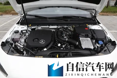 2025款奔驰A级选购指南：A 180 L与A 200 L时尚版深度解析-2