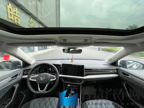 大学生超帅GayXXXX：校园汽车文化：复古特斯拉改装车，青春记忆大揭秘-3