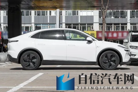 740km 续航 + 3 分 20 秒换电!乐道 L60,家庭出行告别续航焦虑-2