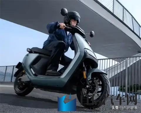 电动车时速锁死25km_h！新国标实施后，电摩的机会来了？真相扎心-1