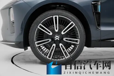 重塑格局：蔚来ET9如何以全栈自研定义新一代行政旗舰-2