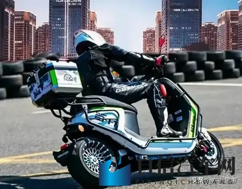 电动车时速锁死25km_h！新国标实施后，电摩的机会来了？真相扎心-3