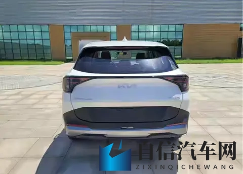 新款起亚狮铂拓界实车亮相 采用全新设计 广州车展亮相-1