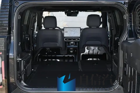 捷途旅行者CDM即将上市!硬派方盒子造型,配华为乾崑ADS 4系统-3