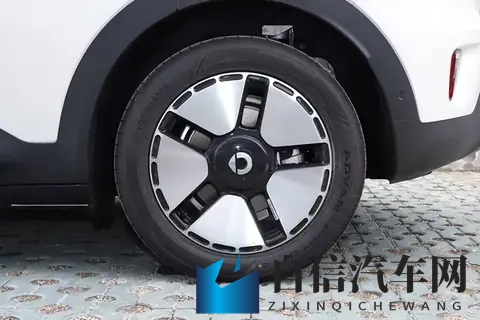 长续航,梅赛德斯设计语言,试驾后印象比预期更深-2