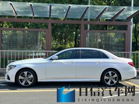 三年奔驰E级,19万开走行政座驾,这气场不输新车!-3