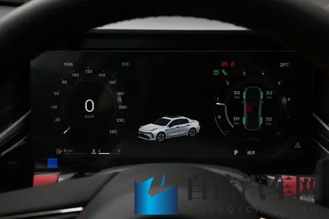 领克03 2026款 20TD AT Ultra：性能与智能兼备的紧凑型轿车-2